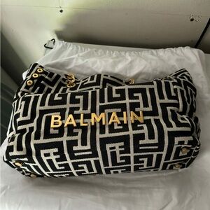 Black Balmain purse